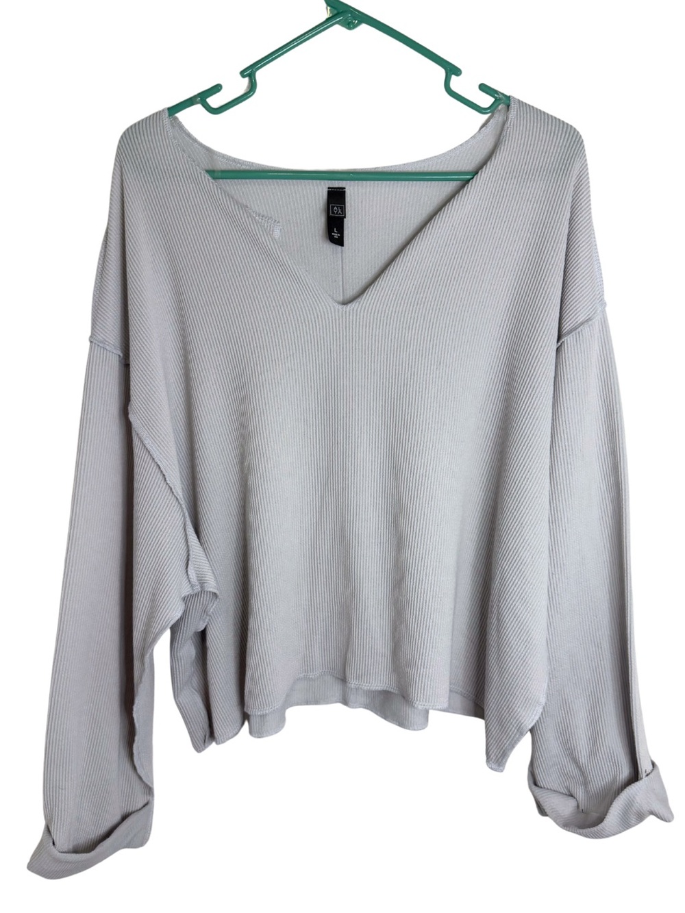Alya Pale Gray Ribbed V-Neck Long Sleeve Oversized Knit Shirt Size Large